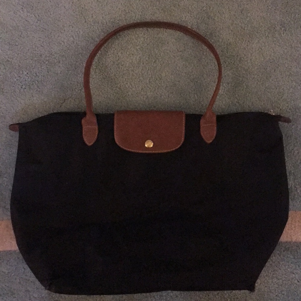 Longchamp purse